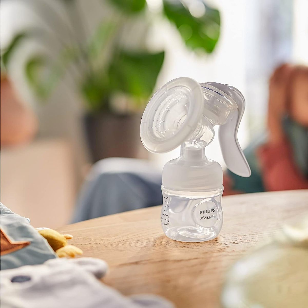 Philips Avent Manual Breast Pump - Nesh Kids Store